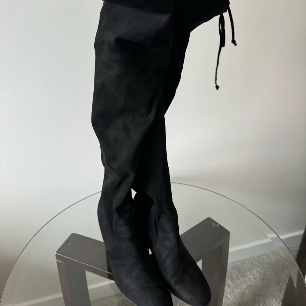 Knee high black boots - Picture 1 of 10